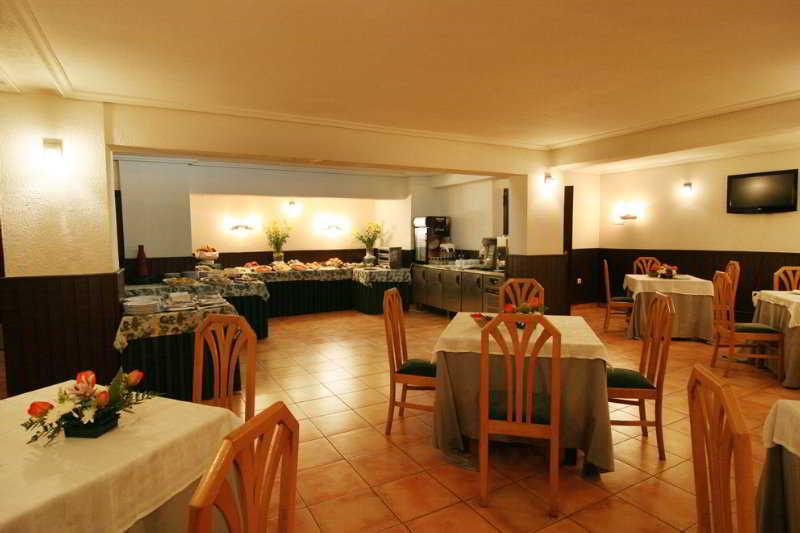 Hotel Alcantara Caces 외부 사진