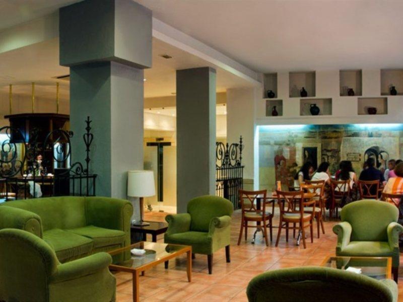 Hotel Alcantara Caces 외부 사진